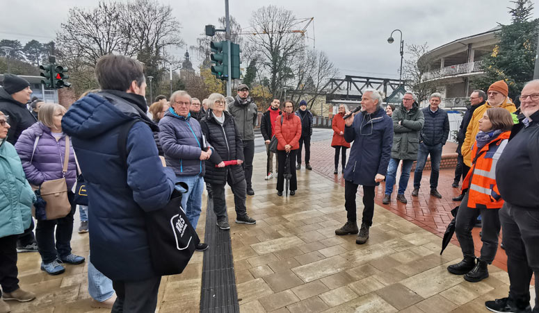 Archigraphus - Er�ffnung | Wurmpromenade